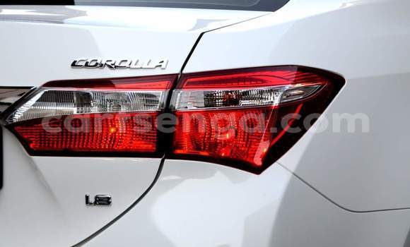Buy Used Toyota Corolla White Car in Nhlangano in Shiselweni District Buy Used Toyota Corolla White Car in Nhlangano in Shiselweni District