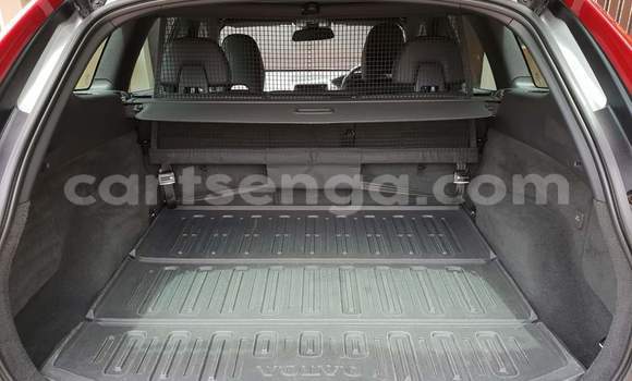 Nunua Ilio tumika Volvo XC60 Silver Gari ndani ya Ezulwini nchini Hhohho Nunua Ilio tumika Volvo XC60 Silver Gari ndani ya Ezulwini nchini Hhohho