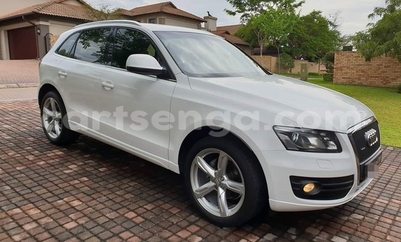 Buy Used Audi Q5 White Car in Ezulwini in Hhohho Buy Used Audi Q5 White Car in Ezulwini in Hhohho