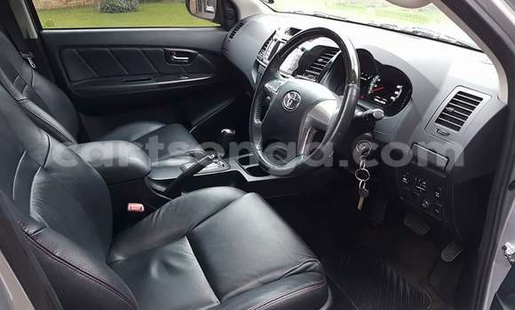 Nunua Ilio tumika Toyota Fortuner Silver Gari ndani ya Mbabane nchini Manzini Nunua Ilio tumika Toyota Fortuner Silver Gari ndani ya Mbabane nchini Manzini