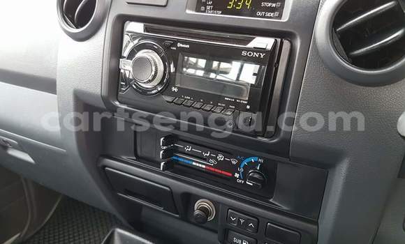 Acheter Occasion Voiture Toyota Land Cruiser Blanc à Mbabane, Manzini Acheter Occasion Voiture Toyota Land Cruiser Blanc à Mbabane, Manzini