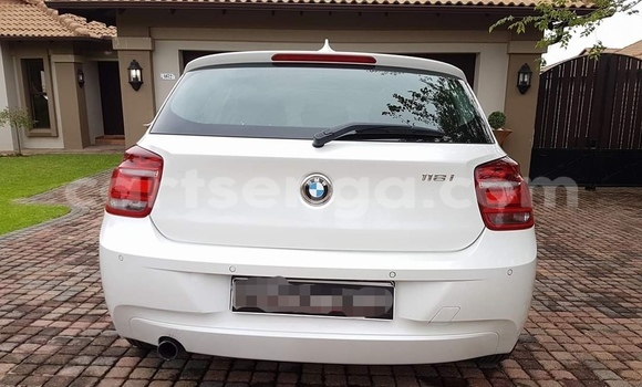 Acheter Occasion Voiture BMW 1–Series Blanc à Ezulwini, Hhohho Acheter Occasion Voiture BMW 1–Series Blanc à Ezulwini, Hhohho