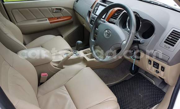 Buy Used Toyota Fortuner White Car in Nhlangano in Shiselweni District Buy Used Toyota Fortuner White Car in Nhlangano in Shiselweni District