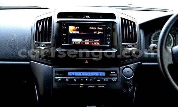 Nunua Ilio tumika Toyota Land Cruiser White Gari ndani ya Mbabane nchini Manzini Nunua Ilio tumika Toyota Land Cruiser White Gari ndani ya Mbabane nchini Manzini