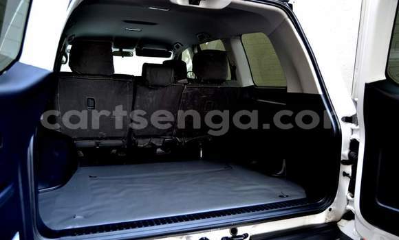Nunua Ilio tumika Toyota Land Cruiser White Gari ndani ya Mbabane nchini Manzini Nunua Ilio tumika Toyota Land Cruiser White Gari ndani ya Mbabane nchini Manzini