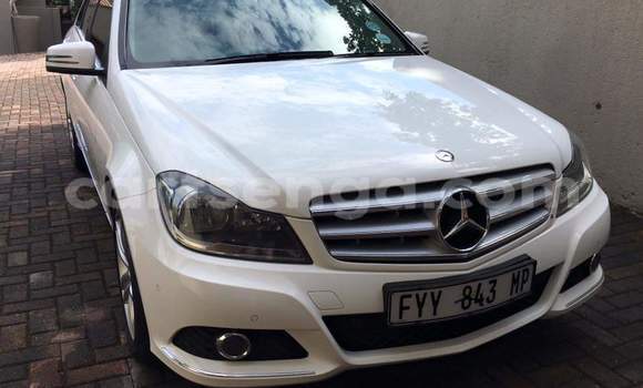 Buy Used Mercedes‒Benz C–Class White Car in Manzini in Manzini Buy Used Mercedes‒Benz C–Class White Car in Manzini in Manzini