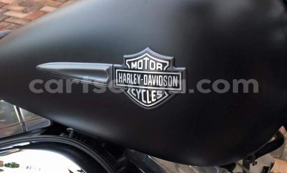 Buy Used Harley Davidson Dyna Black Bike in Ezulwini in Hhohho Buy Used Harley Davidson Dyna Black Bike in Ezulwini in Hhohho