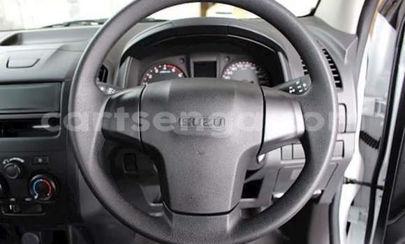 Buy Used Isuzu KB White Car in Nhlangano in Shiselweni District Buy Used Isuzu KB White Car in Nhlangano in Shiselweni District