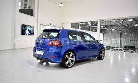 Acheter Occasion Voiture Volkswagen Golf R32 Bleu à Siteki, Lubombo District Acheter Occasion Voiture Volkswagen Golf R32 Bleu à Siteki, Lubombo District