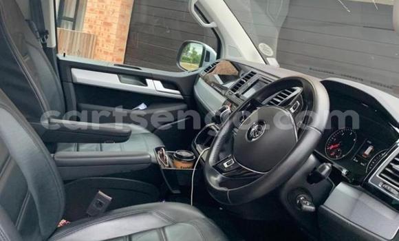 Buy Used Volkswagen Caravelle Blue Car in Manzini in Manzini Buy Used Volkswagen Caravelle Blue Car in Manzini in Manzini