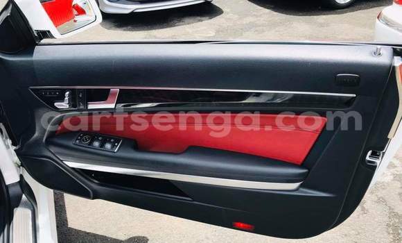 Acheter Occasion Voiture Mercedes‒Benz C–Class Blanc à Ezulwini, Hhohho Acheter Occasion Voiture Mercedes‒Benz C–Class Blanc à Ezulwini, Hhohho