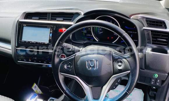 Buy Used Honda FIT Silver Car in Nhlangano in Shiselweni District Buy Used Honda FIT Silver Car in Nhlangano in Shiselweni District