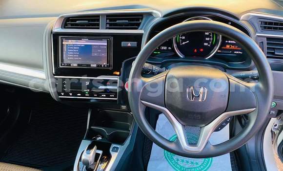 Acheter Occasion Voiture Honda FIT Blanc à Ezulwini, Hhohho Acheter Occasion Voiture Honda FIT Blanc à Ezulwini, Hhohho