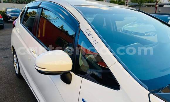 Acheter Occasion Voiture Honda FIT Blanc à Ezulwini, Hhohho Acheter Occasion Voiture Honda FIT Blanc à Ezulwini, Hhohho