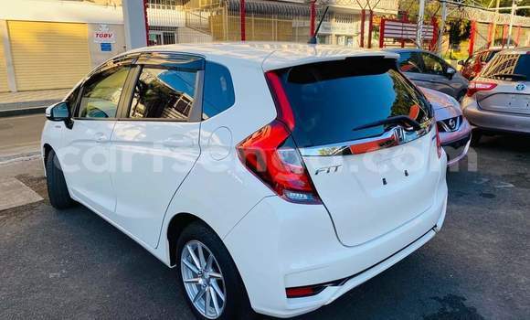 Acheter Occasion Voiture Honda FIT Blanc à Ezulwini, Hhohho Acheter Occasion Voiture Honda FIT Blanc à Ezulwini, Hhohho