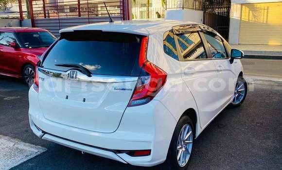 Acheter Occasion Voiture Honda FIT Blanc à Ezulwini, Hhohho Acheter Occasion Voiture Honda FIT Blanc à Ezulwini, Hhohho