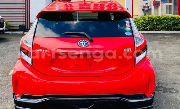 Nunua Ilio tumika Toyota Aqua Red Gari ndani ya Ezulwini nchini Hhohho Nunua Ilio tumika Toyota Aqua Red Gari ndani ya Ezulwini nchini Hhohho