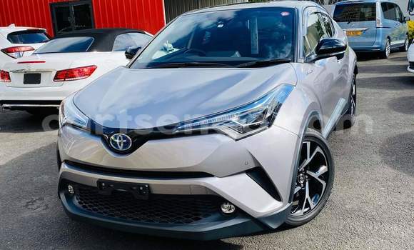 Buy Used Toyota C-HR Silver Car in Ezulwini in Hhohho Buy Used Toyota C-HR Silver Car in Ezulwini in Hhohho