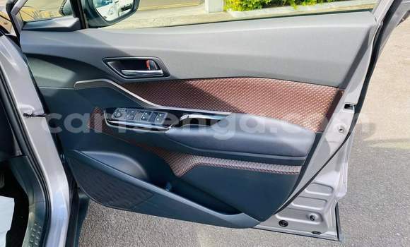 Buy Used Toyota C-HR Silver Car in Ezulwini in Hhohho Buy Used Toyota C-HR Silver Car in Ezulwini in Hhohho