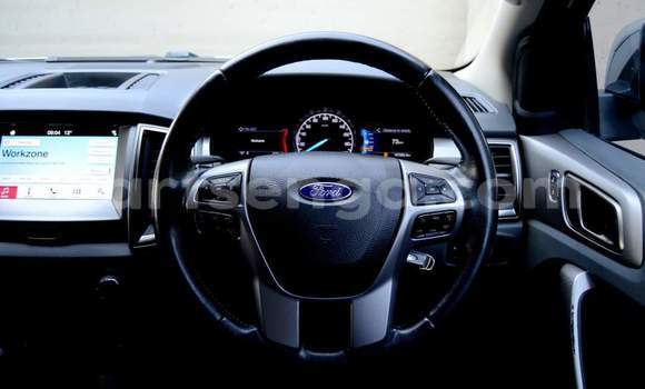 Buy Used Ford Everest Silver Car in Nhlangano in Shiselweni District Buy Used Ford Everest Silver Car in Nhlangano in Shiselweni District