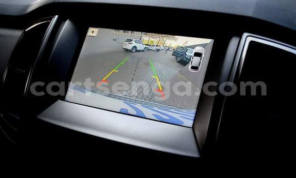 Buy Used Ford Everest Silver Car in Nhlangano in Shiselweni District Buy Used Ford Everest Silver Car in Nhlangano in Shiselweni District