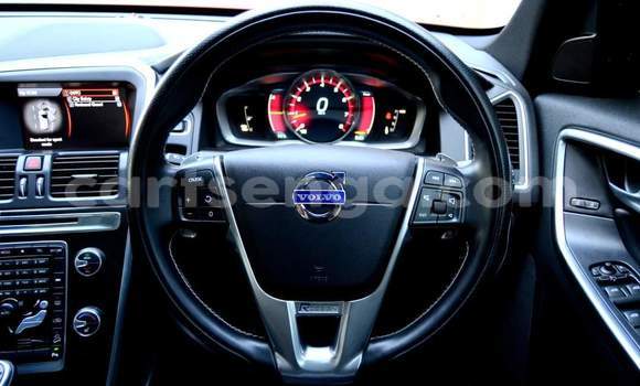 Acheter Occasion Voiture Volvo XC60 Rouge à Mbabane, Manzini Acheter Occasion Voiture Volvo XC60 Rouge à Mbabane, Manzini