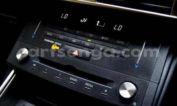 Buy Used Lexus IS 300 Silver Car in Nhlangano in Shiselweni District Buy Used Lexus IS 300 Silver Car in Nhlangano in Shiselweni District