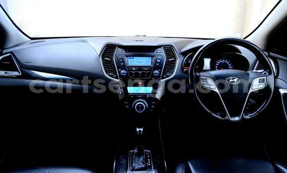 Buy Used Hyundai Santa Fe Silver Car in Nhlangano in Shiselweni District Buy Used Hyundai Santa Fe Silver Car in Nhlangano in Shiselweni District