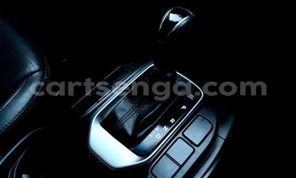 Buy Used Hyundai Santa Fe Silver Car in Nhlangano in Shiselweni District Buy Used Hyundai Santa Fe Silver Car in Nhlangano in Shiselweni District