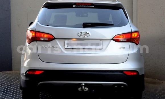Buy Used Hyundai Santa Fe Silver Car in Nhlangano in Shiselweni District Buy Used Hyundai Santa Fe Silver Car in Nhlangano in Shiselweni District