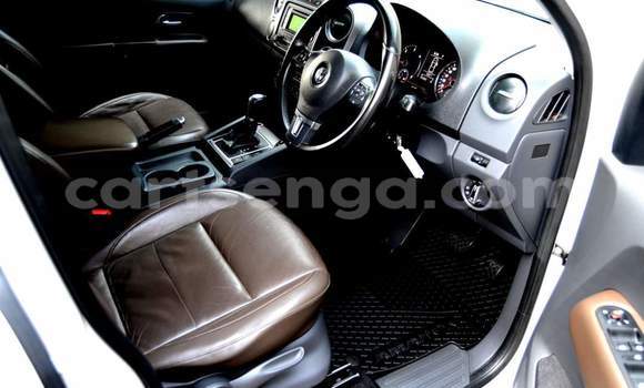 Buy Used Volkswagen Amarok White Car in Nhlangano in Shiselweni District Buy Used Volkswagen Amarok White Car in Nhlangano in Shiselweni District