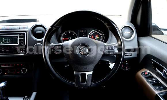 Buy Used Volkswagen Amarok White Car in Nhlangano in Shiselweni District Buy Used Volkswagen Amarok White Car in Nhlangano in Shiselweni District