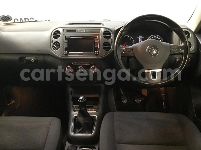 Big with watermark 2015 volkswagen tiguan 11