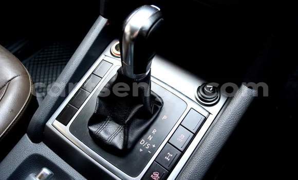 Buy Used Volkswagen Amarok White Car in Nhlangano in Shiselweni District Buy Used Volkswagen Amarok White Car in Nhlangano in Shiselweni District