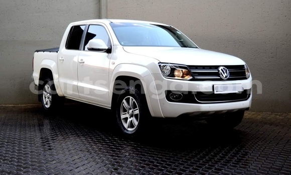 Buy Used Volkswagen Amarok White Car in Nhlangano in Shiselweni District Buy Used Volkswagen Amarok White Car in Nhlangano in Shiselweni District