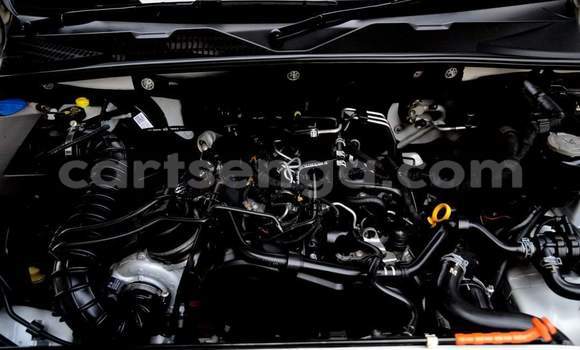 Buy Used Volkswagen Amarok White Car in Nhlangano in Shiselweni District Buy Used Volkswagen Amarok White Car in Nhlangano in Shiselweni District