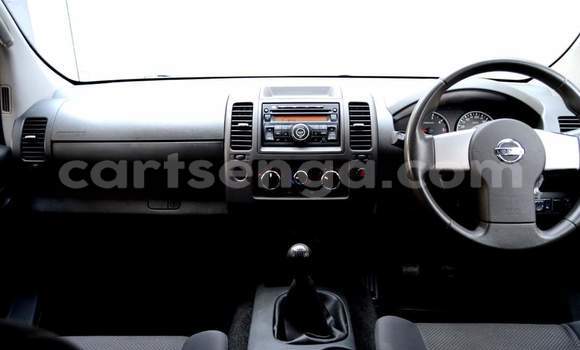 Buy Used Nissan Navara Silver Car in Nhlangano in Shiselweni District Buy Used Nissan Navara Silver Car in Nhlangano in Shiselweni District