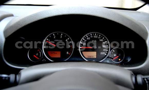 Buy Used Nissan Navara Silver Car in Nhlangano in Shiselweni District Buy Used Nissan Navara Silver Car in Nhlangano in Shiselweni District