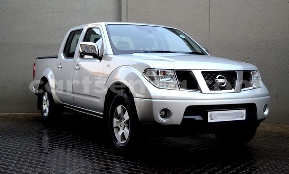 Buy Used Nissan Navara Silver Car in Nhlangano in Shiselweni District Buy Used Nissan Navara Silver Car in Nhlangano in Shiselweni District