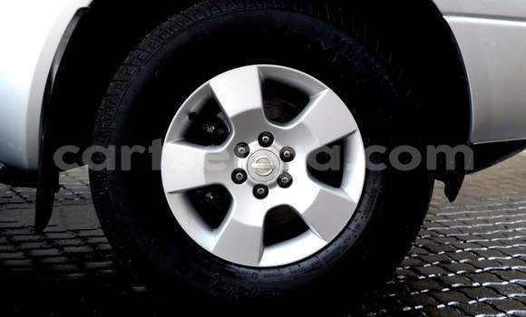 Buy Used Nissan Navara Silver Car in Nhlangano in Shiselweni District Buy Used Nissan Navara Silver Car in Nhlangano in Shiselweni District