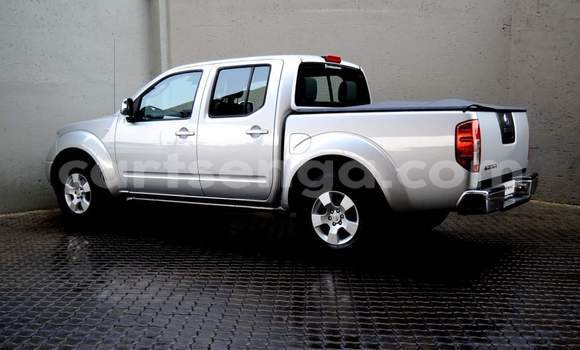 Buy Used Nissan Navara Silver Car in Nhlangano in Shiselweni District Buy Used Nissan Navara Silver Car in Nhlangano in Shiselweni District