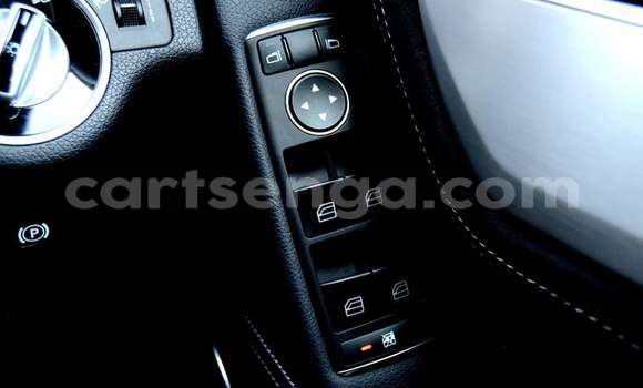 Buy Used Mercedes‒Benz C–Class White Car in Nhlangano in Shiselweni District Buy Used Mercedes‒Benz C–Class White Car in Nhlangano in Shiselweni District