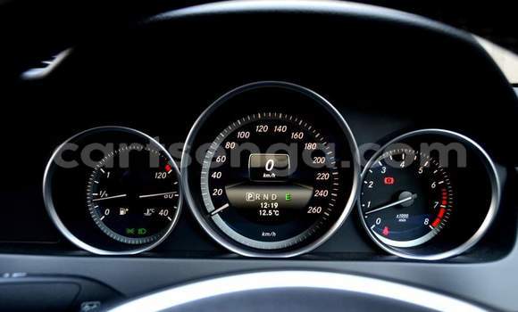 Buy Used Mercedes‒Benz C–Class White Car in Nhlangano in Shiselweni District Buy Used Mercedes‒Benz C–Class White Car in Nhlangano in Shiselweni District