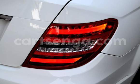 Buy Used Mercedes‒Benz C–Class White Car in Nhlangano in Shiselweni District Buy Used Mercedes‒Benz C–Class White Car in Nhlangano in Shiselweni District