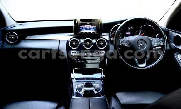 Buy Used Mercedes‒Benz C–Class White Car in Nhlangano in Shiselweni District Buy Used Mercedes‒Benz C–Class White Car in Nhlangano in Shiselweni District