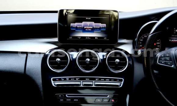 Buy Used Mercedes‒Benz C–Class White Car in Nhlangano in Shiselweni District Buy Used Mercedes‒Benz C–Class White Car in Nhlangano in Shiselweni District