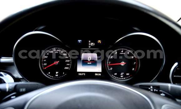 Buy Used Mercedes‒Benz C–Class White Car in Nhlangano in Shiselweni District Buy Used Mercedes‒Benz C–Class White Car in Nhlangano in Shiselweni District