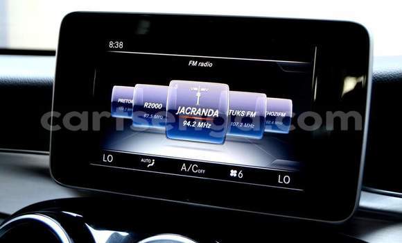 Buy Used Mercedes‒Benz C–Class White Car in Nhlangano in Shiselweni District Buy Used Mercedes‒Benz C–Class White Car in Nhlangano in Shiselweni District