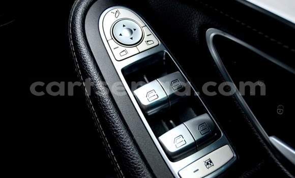 Buy Used Mercedes‒Benz C–Class White Car in Nhlangano in Shiselweni District Buy Used Mercedes‒Benz C–Class White Car in Nhlangano in Shiselweni District