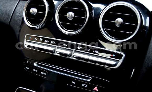 Buy Used Mercedes‒Benz C–Class White Car in Nhlangano in Shiselweni District Buy Used Mercedes‒Benz C–Class White Car in Nhlangano in Shiselweni District